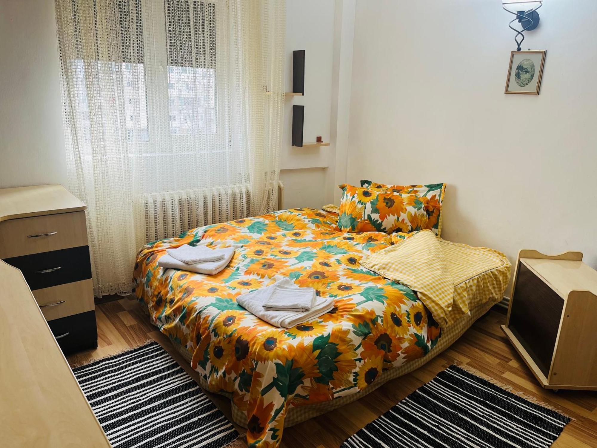 Apartament Cornelia Buzău Esterno foto